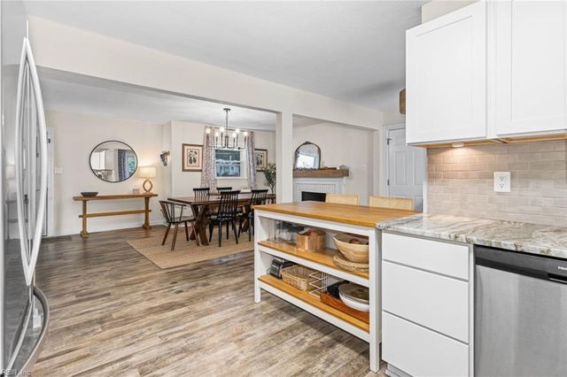545 Caren DR, Virginia Beach, VA 23452