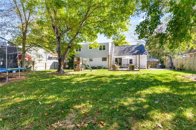545 Caren DR, Virginia Beach, VA 23452
