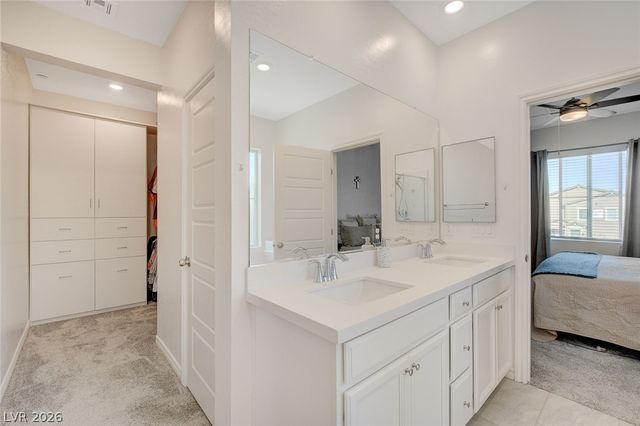 7320 North Decatur Boulevard 5, Las Vegas, NV 89131