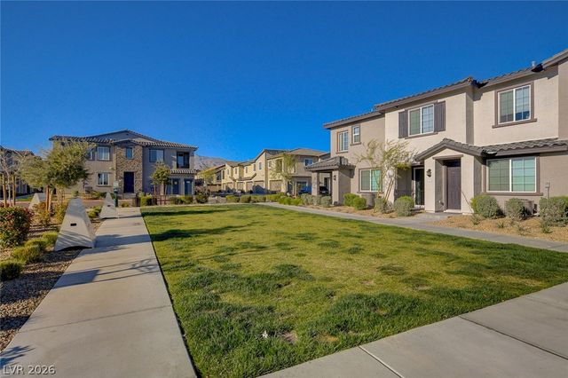 7320 North Decatur Boulevard 5, Las Vegas, NV 89131
