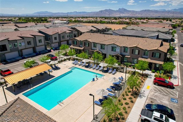 7320 North Decatur Boulevard 5, Las Vegas, NV 89131