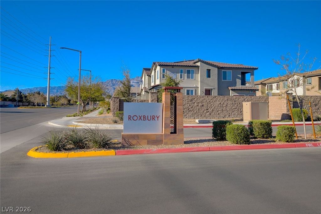 7320 North Decatur Boulevard 5, Las Vegas, NV 89131