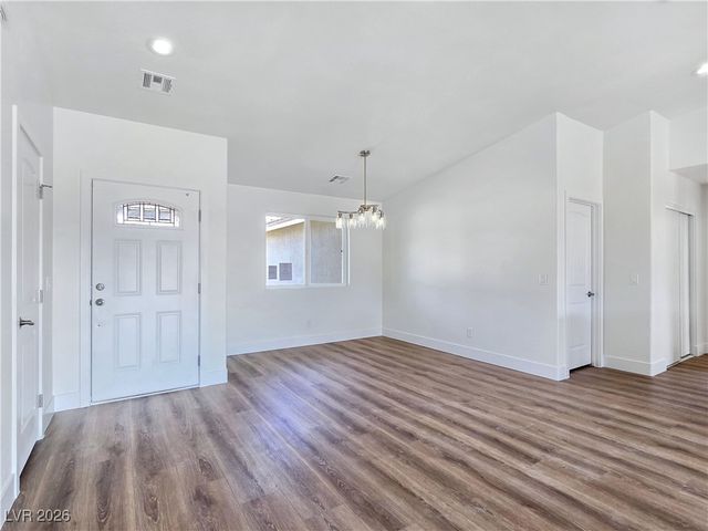 5880 Johnnie Mine Street, Pahrump, NV 89060