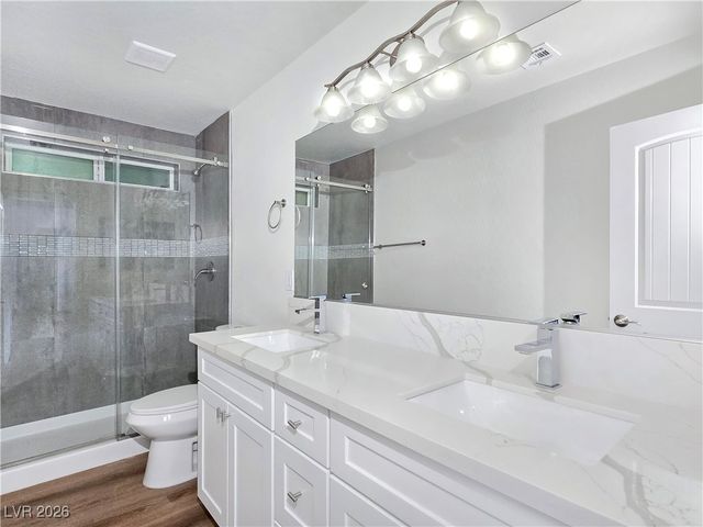 5880 Johnnie Mine Street, Pahrump, NV 89060