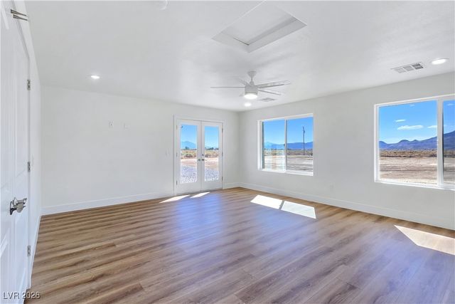 5880 Johnnie Mine Street, Pahrump, NV 89060