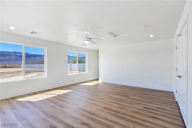 5880 Johnnie Mine Street, Pahrump, NV 89060