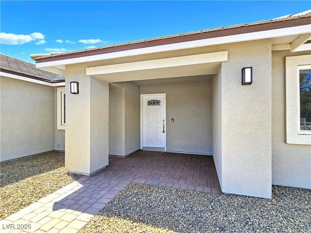 5880 Johnnie Mine Street, Pahrump, NV 89060