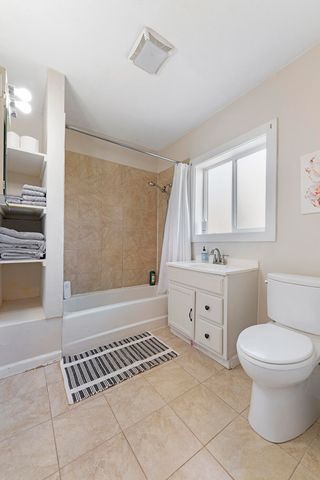 813 E 9th Street, Medford, OR 97504