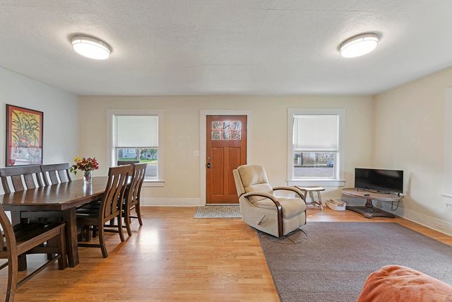 813 E 9th Street, Medford, OR 97504