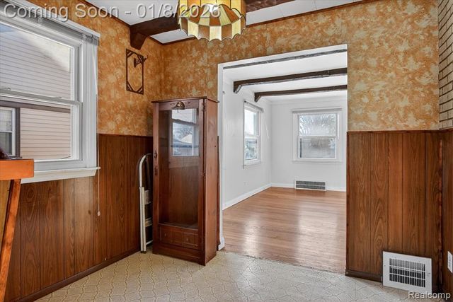 12996 Castle Street, Southgate, MI 48195