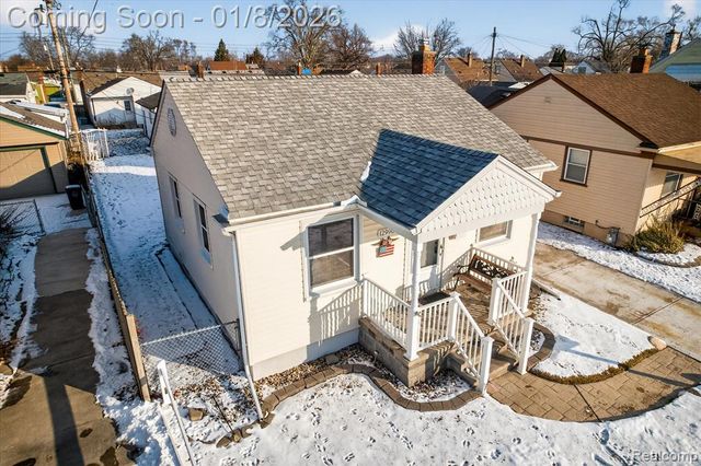 12996 Castle Street, Southgate, MI 48195