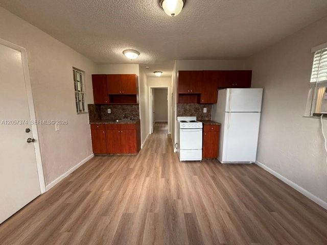 14140 NW 24th Ct 104, Opa-locka, FL 33054