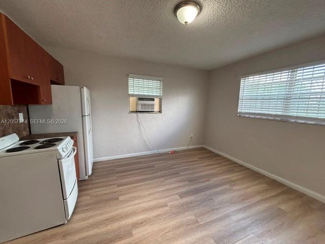 14140 NW 24th Ct 104, Opa-locka, FL 33054