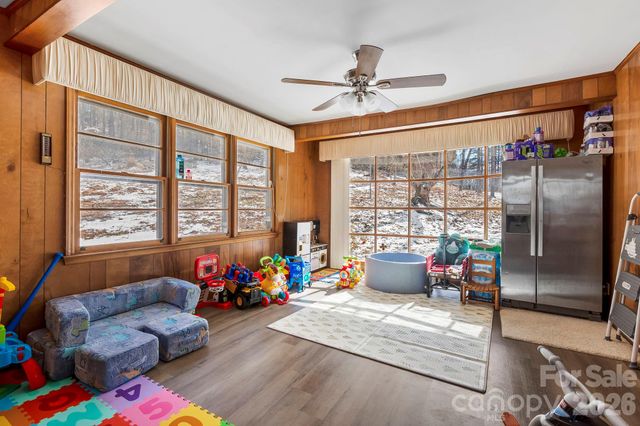 11 N Marley Drive, Flat Rock, NC 28731