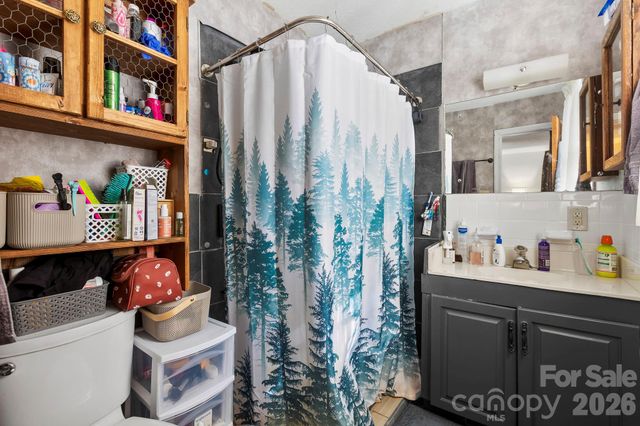 11 N Marley Drive, Flat Rock, NC 28731