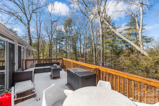 11 N Marley Drive, Flat Rock, NC 28731