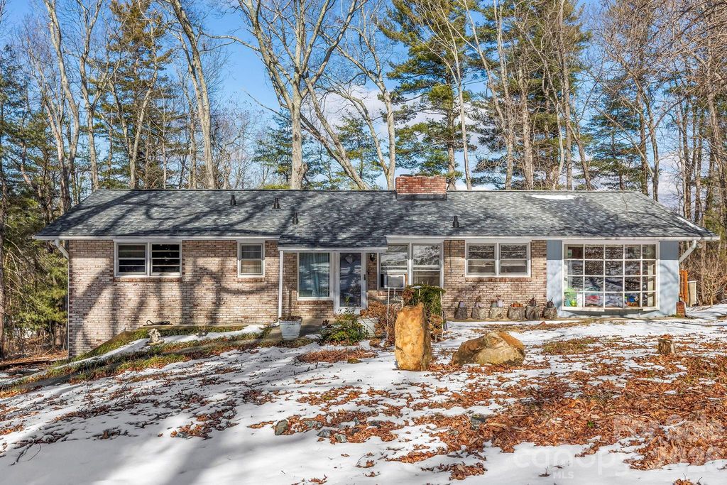 11 N Marley Drive, Flat Rock, NC 28731