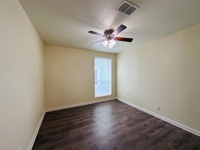 1610 Lebanon Avenue, Dallas, TX 75208