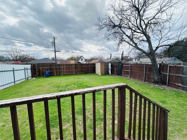 1610 Lebanon Avenue, Dallas, TX 75208