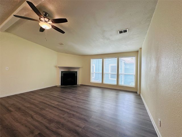 1610 Lebanon Avenue, Dallas, TX 75208