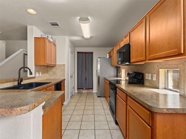 348 King Elder LN, Leander, TX 78641