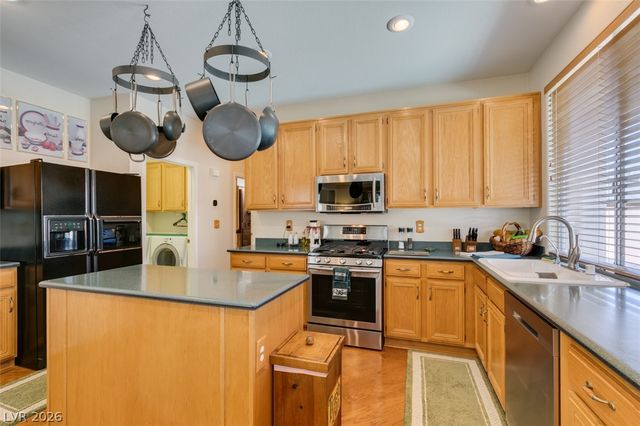 2578 Cornerbrook Circle, Henderson, NV 89052