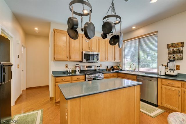 2578 Cornerbrook Circle, Henderson, NV 89052