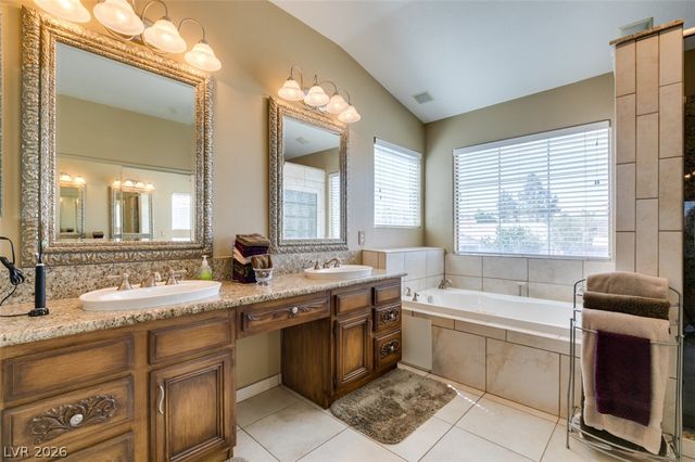 2578 Cornerbrook Circle, Henderson, NV 89052