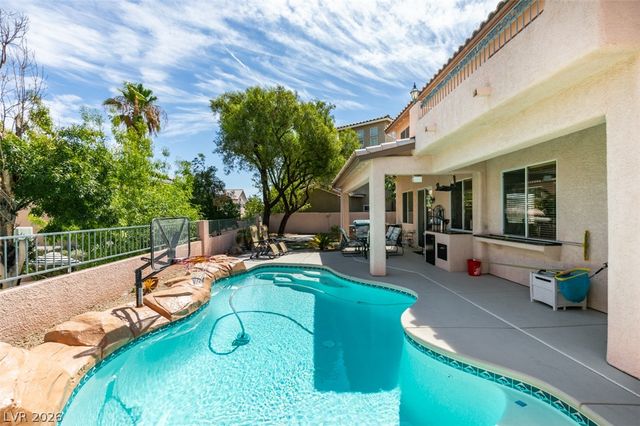 2578 Cornerbrook Circle, Henderson, NV 89052
