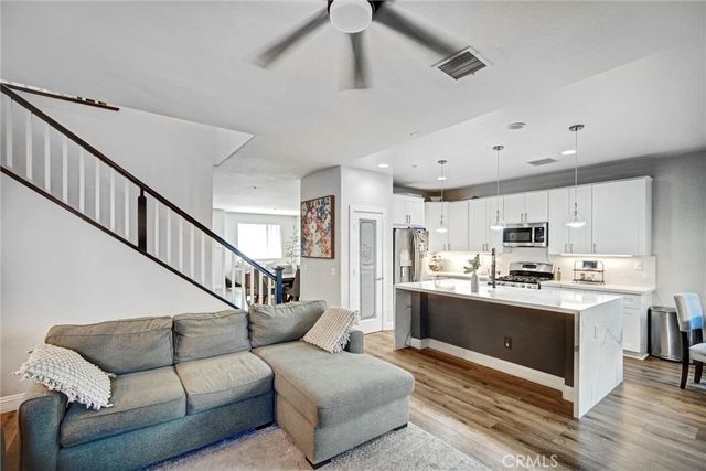 11265 Creekdale Way, Riverside, CA 92505