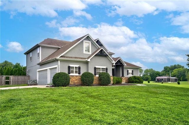 17522 Rock Island Road, Pleasant Hill, MO 64080