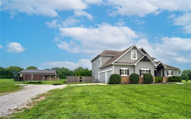 17522 Rock Island Road, Pleasant Hill, MO 64080