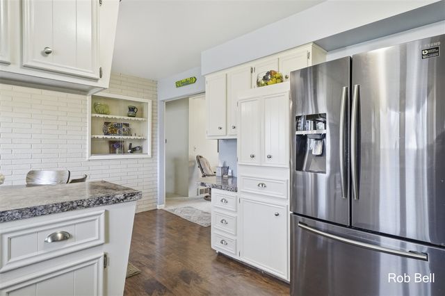 7410 Cherry Avenue, Jenison, MI 49428