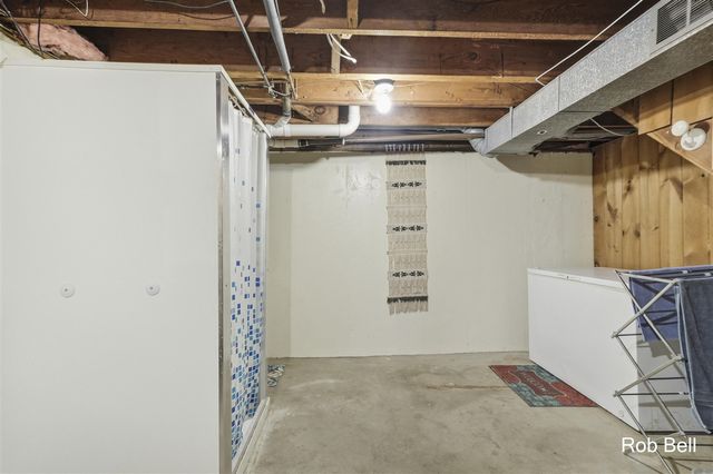 7410 Cherry Avenue, Jenison, MI 49428