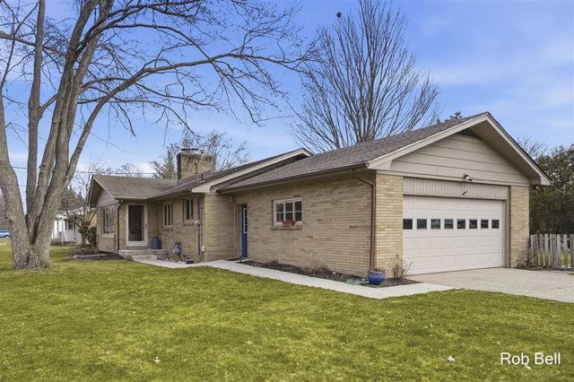 7410 Cherry Avenue, Jenison, MI 49428