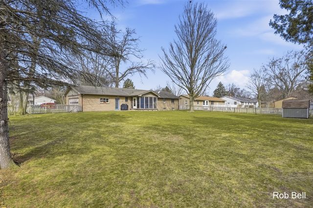 7410 Cherry Avenue, Jenison, MI 49428