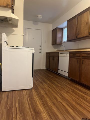902 W 5Th St, Tyler, TX 75701