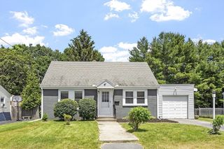 47 Hillside Ave, Webster, MA 01570