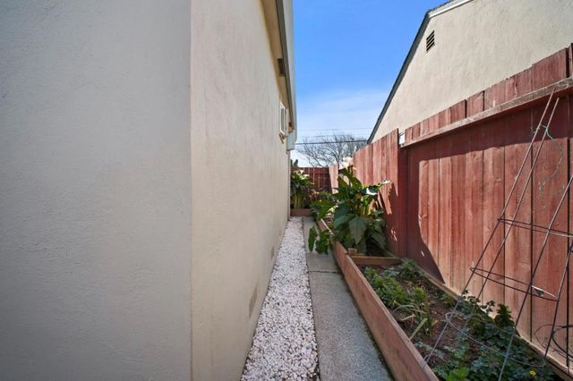 1603 Via Lacqua, San Lorenzo, CA 94580