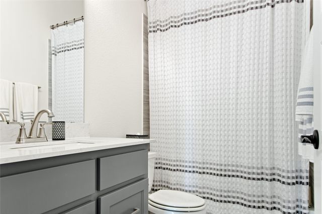 2221 Meridian Place, Midlothian, TX 76065