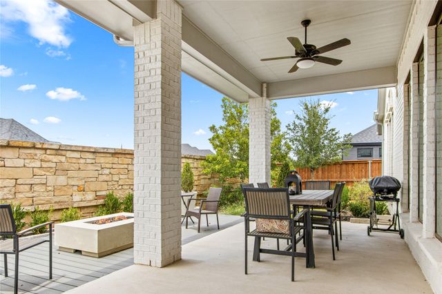 2221 Meridian Place, Midlothian, TX 76065