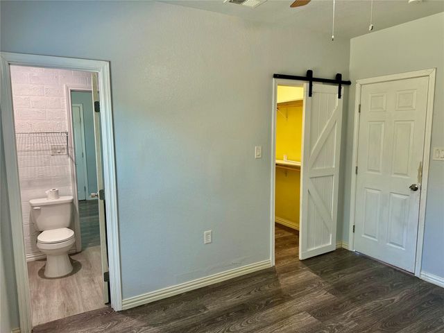 2618 Creekview Drive, Granbury, TX 76048