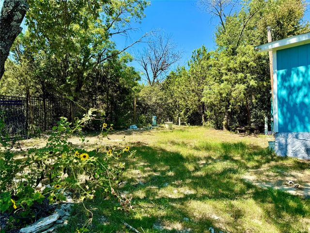 2618 Creekview Drive, Granbury, TX 76048