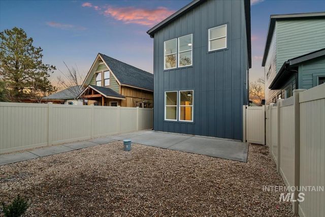 1715 N 31st St, Boise, ID 83703