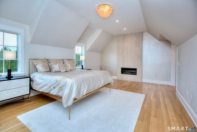 22 Apple Tree Trail, Westport, CT 06880