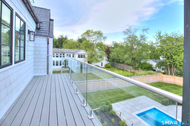 22 Apple Tree Trail, Westport, CT 06880