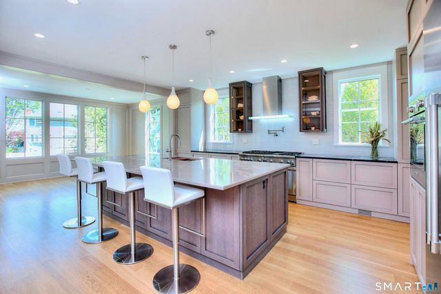 22 Apple Tree Trail, Westport, CT 06880