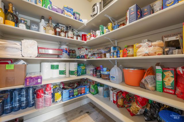 13571 Signorello St, Caldwell, ID 83607