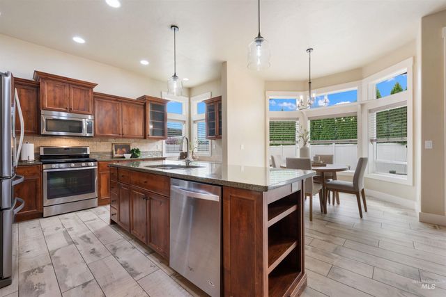 13571 Signorello St, Caldwell, ID 83607