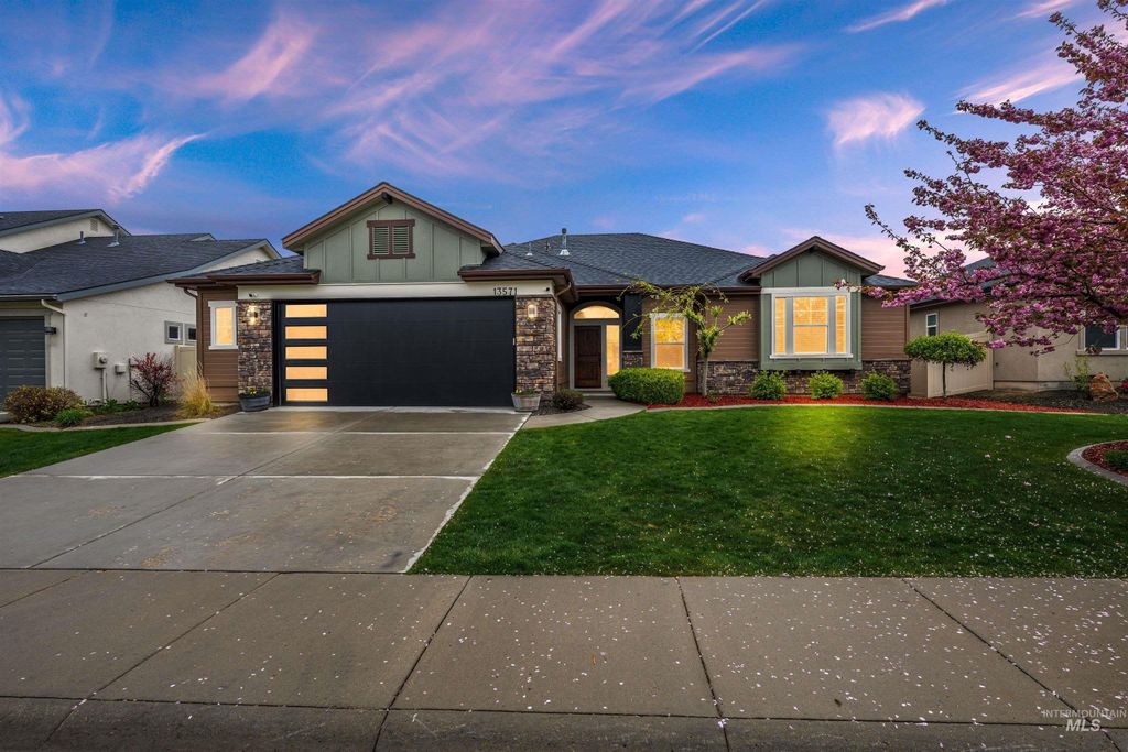 13571 Signorello St, Caldwell, ID 83607